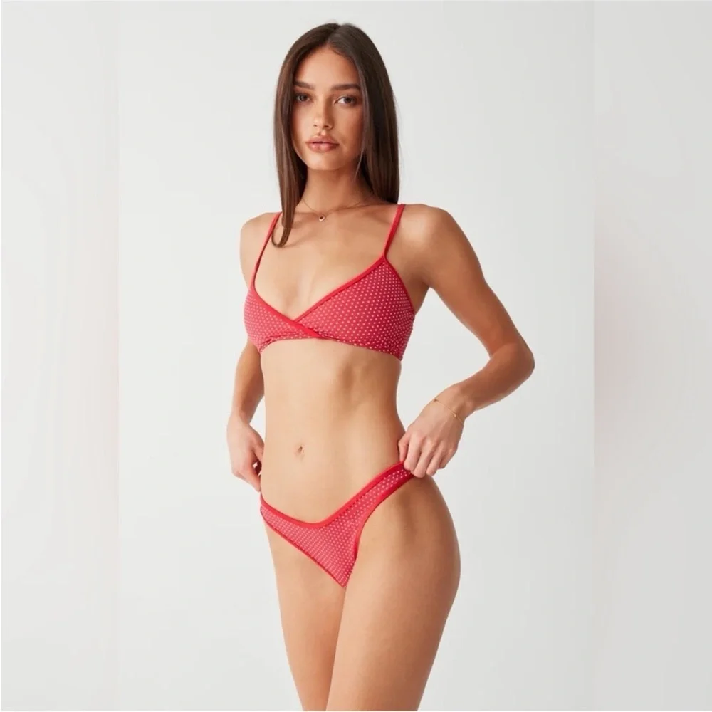 New! Frankies Bikinis Dove Classic Bikini Bottom in Scarlet Dot 51883
